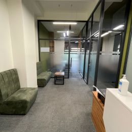 28 may metrosu ətrafında ofis aylıq kirayə