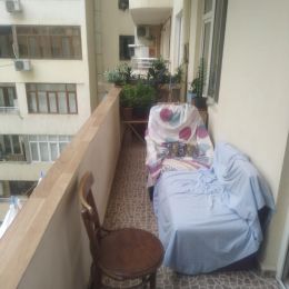 Heydər əliyev mərkəzində yeni tikili satılır