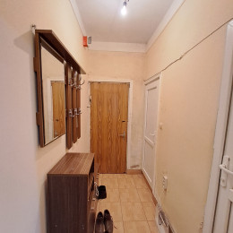 6-cı mikrorayonda köhnə tikili aylıq kirayə