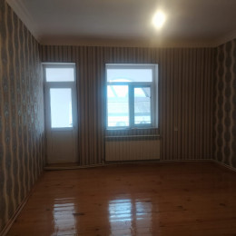 Qafqaz universitetida həyət evi aylıq kirayə