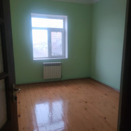 Qafqaz universitetida həyət evi aylıq kirayə