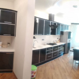 Bakıda yeni tikili aylıq kirayə