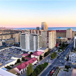 Ağ şəhər kompleksində yeni tikili satılır