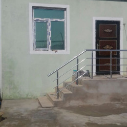 Binəqədidə həyət evi satılır
