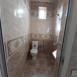 Binəqədidə həyət evi satılır