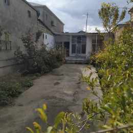 Zabratda həyət evi satılır