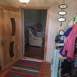 Zabratda həyət evi satılır