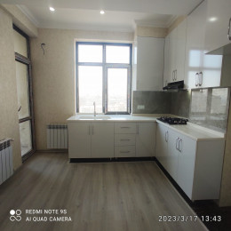 8-ci kilometrdə yeni tikili aylıq kirayə