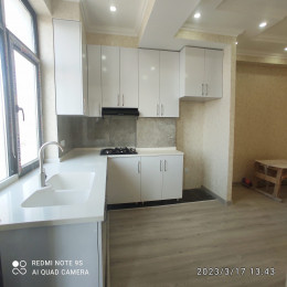 8-ci kilometrdə yeni tikili aylıq kirayə