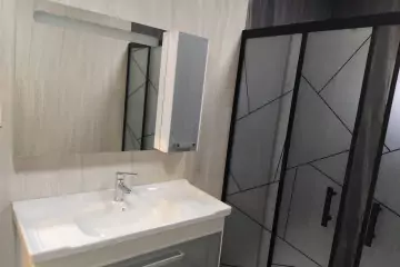 Mərdəkanda bağ evi satılır