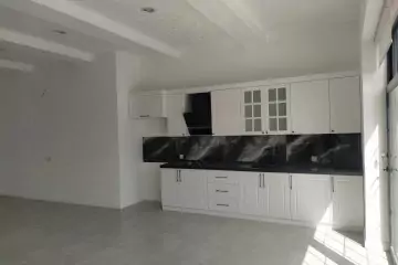 Mərdəkanda bağ evi satılır