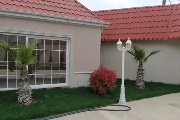 Mərdəkanda villa satılır