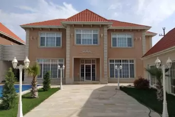 Mərdəkanda villa satılır