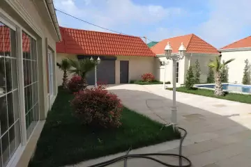 Mərdəkanda villa satılır