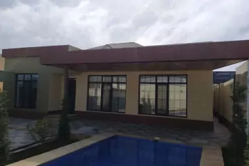 Mərdəkanda villa satılır