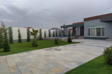 Mərdəkanda villa satılır