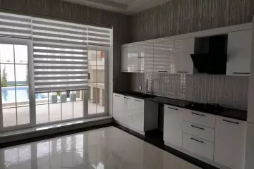 Mərdəkanda villa satılır