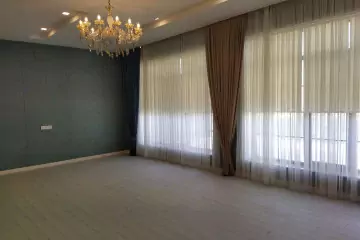 Mərdəkanda villa satılır