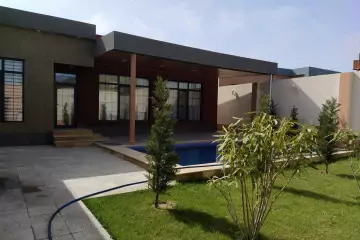 Mərdəkanda villa satılır