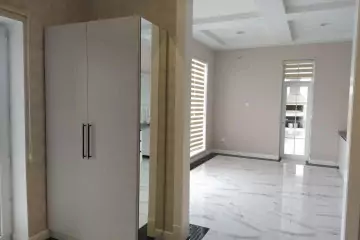 Mərdəkanda villa satılır