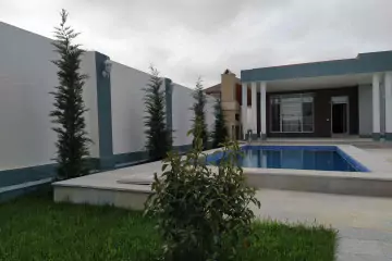 Mərdəkanda villa satılır