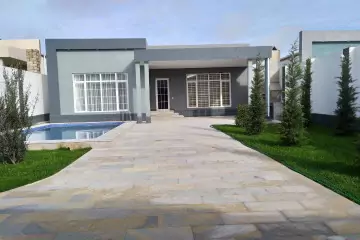 Mərdəkanda villa satılır