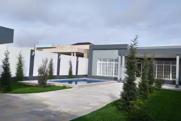 Mərdəkanda villa satılır