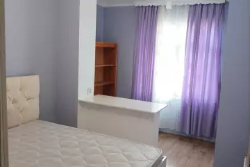 Naxçıvan şəhərida köhnə tikili günlük kirayə