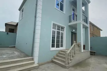 Binəqədidə həyət evi satılır