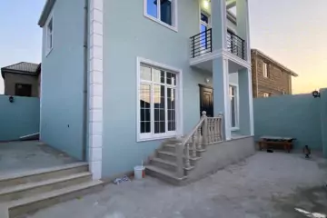 Binəqədidə həyət evi satılır