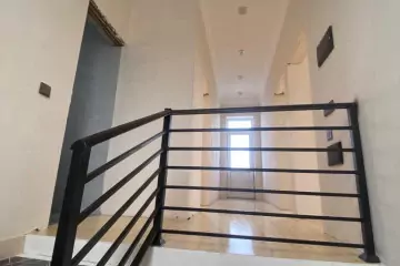 Binəqədidə həyət evi satılır