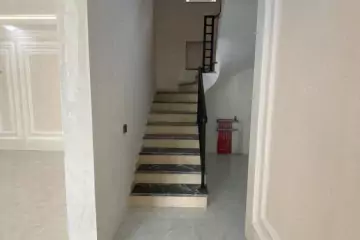 Binəqədidə həyət evi satılır