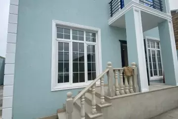 Binəqədidə həyət evi satılır