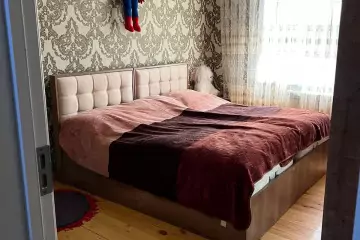 Ramanada həyət evi satılır