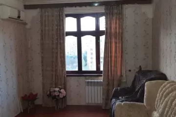 Ukraniya dairəsida köhnə tikili aylıq kirayə