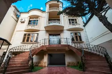 Satılır Villa Gənclikdə 