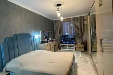 Satılır Yeni Tikili Ukraniya Dairəsida