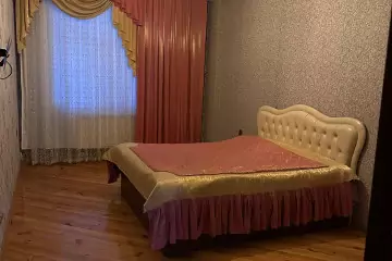 Satılır Yeni Tikili Ukraniya Dairəsida