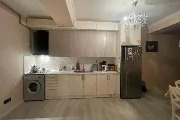 Satılır Yeni Tikili Ukraniya Dairəsida