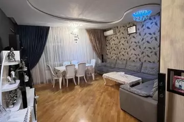Satılır Yeni Tikili 8-ci Kilometrdə