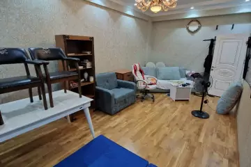 Satılır Yeni Tikili Xalqlar Dostluğuda