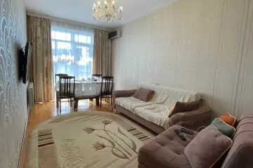 Satılır Yeni Tikili Bakı Kinoteatrıda