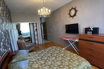 Satılır Yeni Tikili Bakı Kinoteatrıda