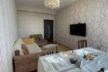 Satılır Yeni Tikili Bakı Kinoteatrıda