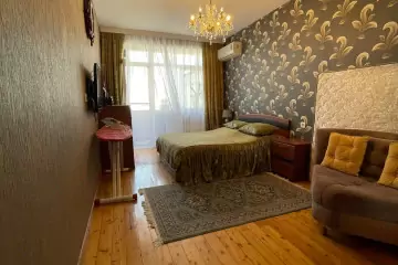 Satılır Yeni Tikili Bakı Kinoteatrıda