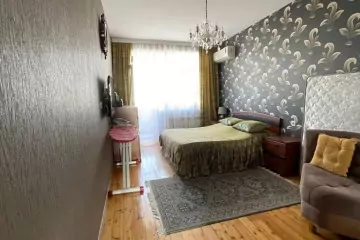 Satılır Yeni Tikili Ukraniya Dairəsida
