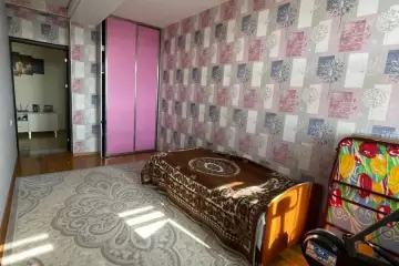 Satılır Yeni Tikili Ukraniya Dairəsida