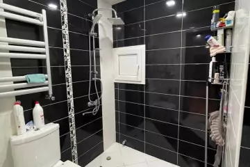 Satılır Yeni Tikili Ukraniya Dairəsida