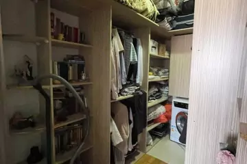 Satılır Yeni Tikili Ukraniya Dairəsida