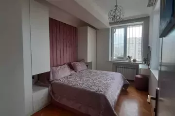 Satılır Yeni Tikili Ukraniya Dairəsida
